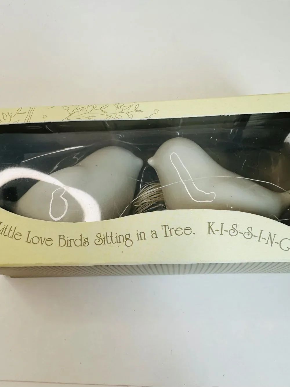 Kate Aspen LOVE BIRDS Kissing Salt & Pepper Shaker Set White Ceramic NEW